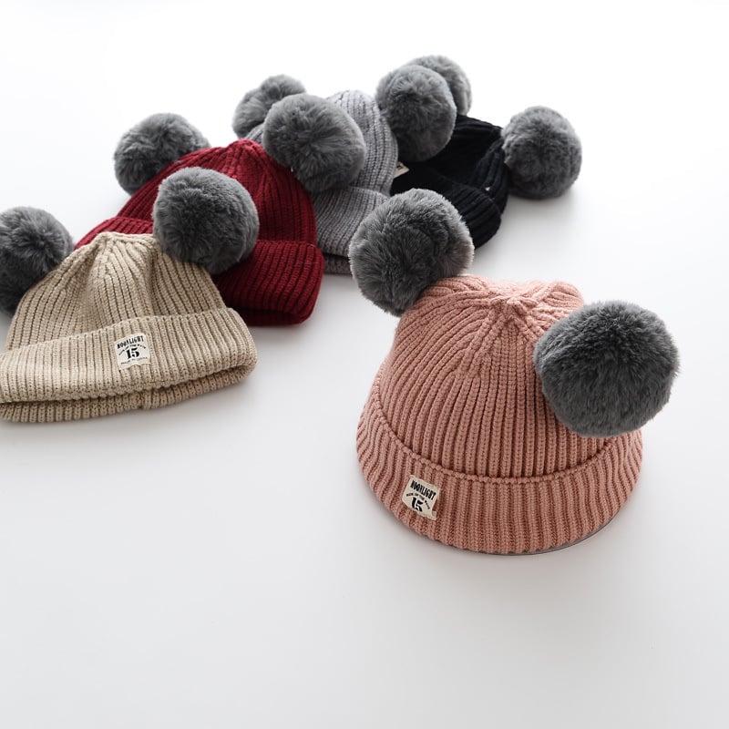 Bonnet hiver bébé avec pompom